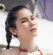 แนท เกศริน