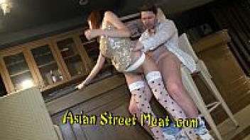 โดนเย็ด เย็ดแลกเงิน เย็ดเล่นท่า เย็ดสาวเสริฟ เย็ดสาวขอม