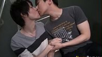 แลกลิ้น เย็ดแรง เย็ดเกย์ เย็ดรูทวาร เย็ดรูตูด
